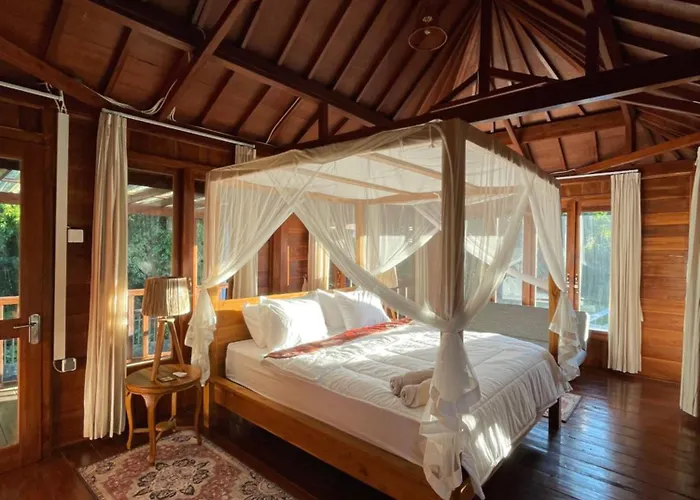 Kanugrahan Umah Kebun Villa Bedugul (Bali)